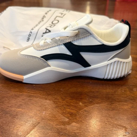 DeFlorance Cloudea 2.0 sneakers size 8 - Picture 2 of 8